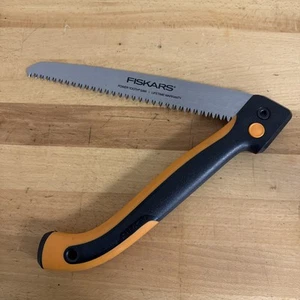 Fiskars Power Tooth Klappsäge - 10" Klinge arretiert in zwei Schnittpositionen - Bild 1 von 5