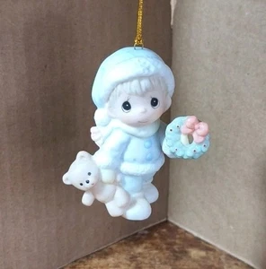 PRECIOUS MOMENT ORNAMENT - 529532 - WELCOME ARE THOSE WITH HAPPY HEARTS P30 - Picture 1 of 1