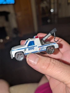 Vintage 2004 Realtoy NYPD Police Emergency Unit Tow Truck Rare Original Old Car - Picture 1 of 5