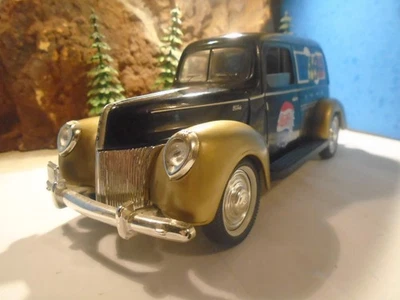 GOLDEN 1/24 SCALE DIECAST  1940 FORD,  PEPSI-COLA PANEL TRUCK          5-188-5 - Image 1 of 4
