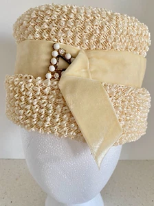 Vintage Hat Straw Cream Peach Basket Party Derby Bee Hive Velvet Rhinestone Band - Picture 1 of 11
