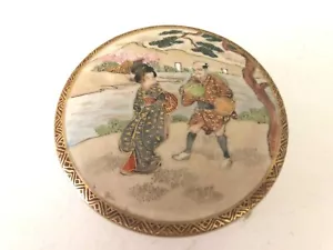 Antique Kutani Meiji (1868-1912) Ceramic Box -- 3.5" x 2" - Picture 1 of 8