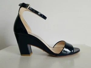 SANDALIAS DE CUÑA PRADA ICÓNICAS AZUL MARINO CHAROL LOGOTIPO RECORTADO UE 35.5 ME ENCANTAN LOS ZAPATOS - Imagen 1 de 8