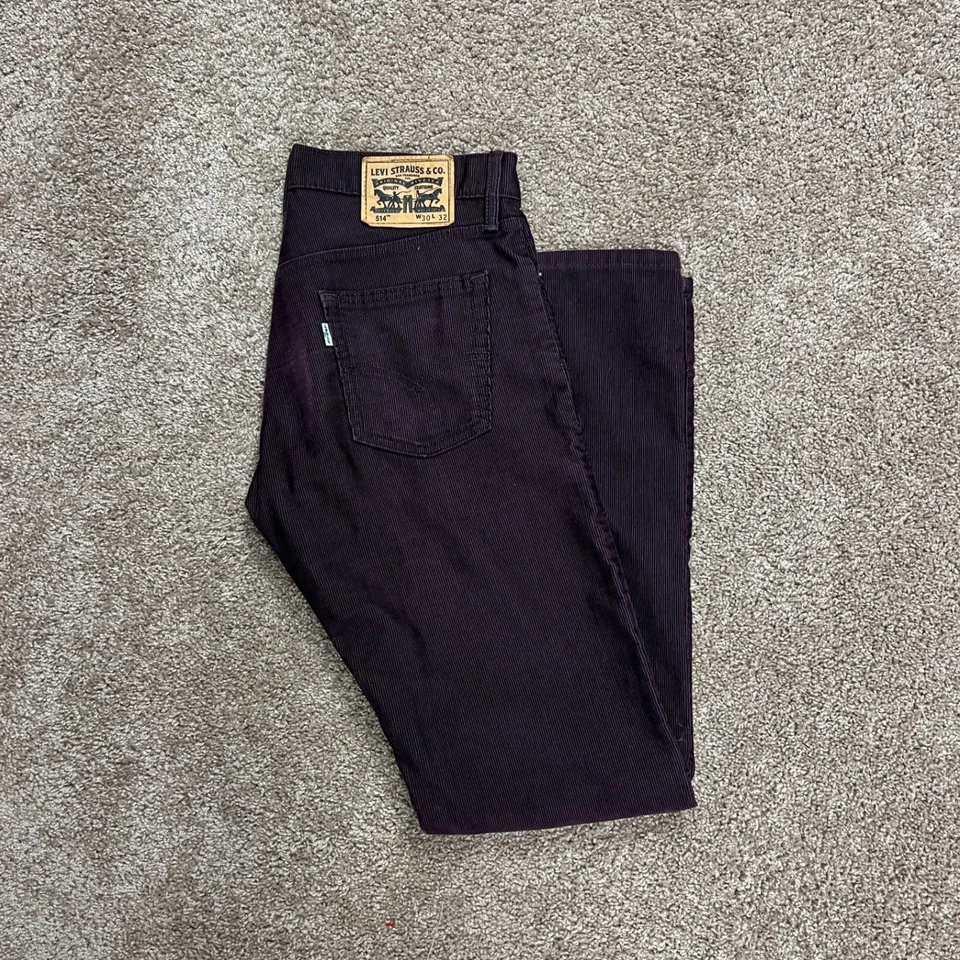 Pantalones de pana para hombre Levi's 514 W30 L32 calce recto borgoña cómodos informales Foto 1 de 4