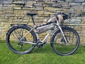 Trek 920 Touring/Bikepacking Bike Size L (2022) - Picture 1 of 24