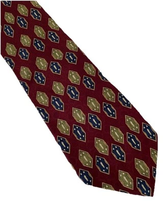 Roundtree & Yorke Silk Burgundy Geometric Shield Neck Tie Necktie Wide USA - Image 1 of 4