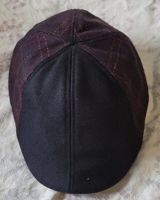 Boné Boston Scally-Company Cupido XXL com pino de arco e flecha. - Imagem 1 de 4