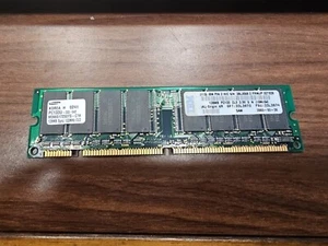 Memoria SDRAM M366S1723DTS-C7A Samsung 128MB PC133 133MHz CL3 168-Pin DIMM - Foto 1 di 2