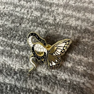 Taylor Swift Inspired Enamel Pin Reputation Black Snake White Butterfly New - Picture 1 of 5