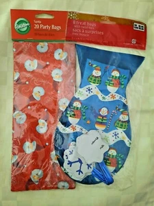 BRAND NEW HOLIDAY THEMED TREAT BAGS-TWO PACKAGES - Picture 1 of 2