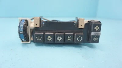 83--85  MERCEDES--BENZ  R107  380SL  280SL ,  AC  HEATER  CONTROL , 1078302685 - Image 1 of 4