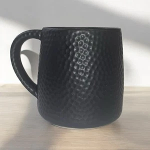 Starbucks Hammered Black Matte Dimpled Ceramic Coffee Tea Mug Cup 14 oz Latte - Picture 1 of 6