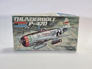 Monogramma 1/48 Revell WW2 P-47D Thunderbolt Bubble Top kit modellino plastica NUOVO 6838 - Foto 1 di 14