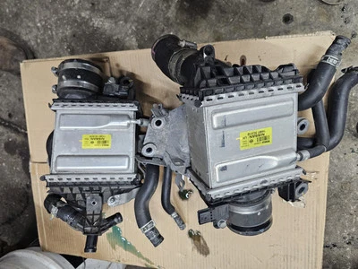 Infinity Q50 2016-2018 3,0 lt doble turbo, intercooler original ambos lados  Foto 1 de 4