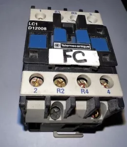 TELEMECANIQUE -CONTACTOR FAST IEC 24V, 60hz #22845432 - Picture 1 of 2