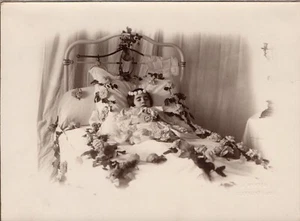 Post-Mortem "Jeune fille aux roses" par J.Hertog Clermont(oise) - Imagen 1 de 1