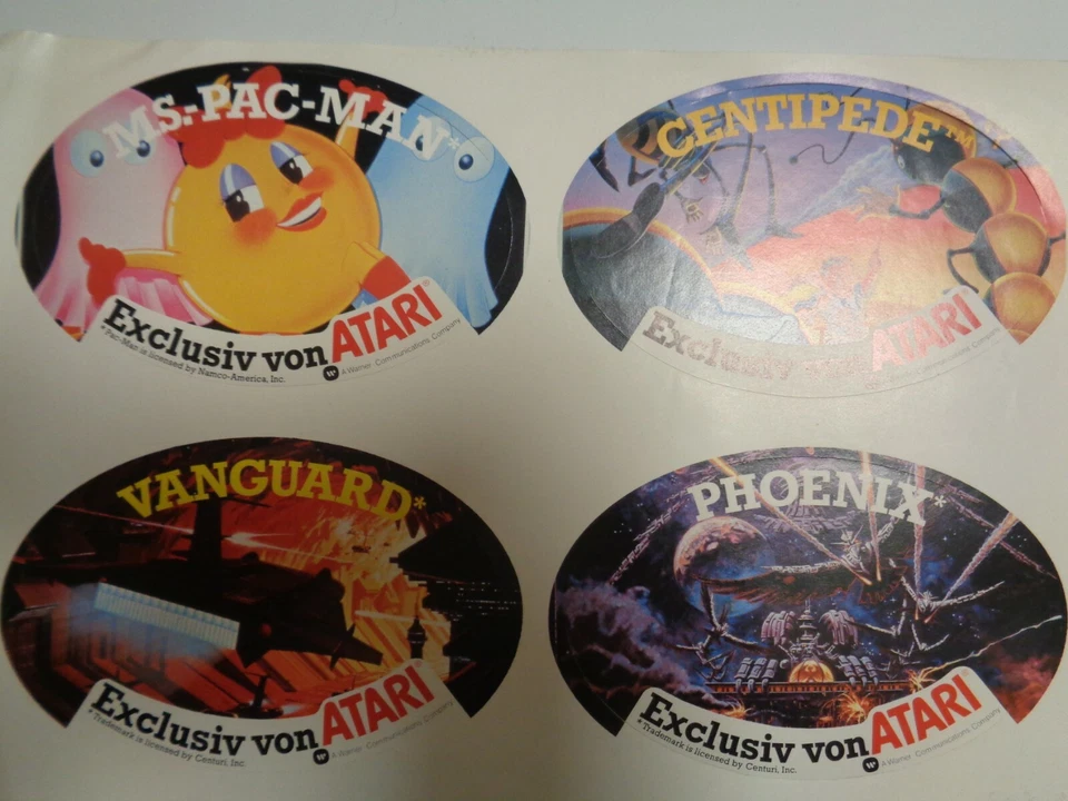 EXCLUSIV VON ATARI --> STICKERBOGEN / MR.-PAC-AN, CENTIPEDE, VANGUARD, PHOENIX - Bild 1 von 4