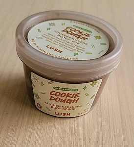 Lush Cookie Dough Body Scrub New 4.7 Oz - Picture 1 of 3
