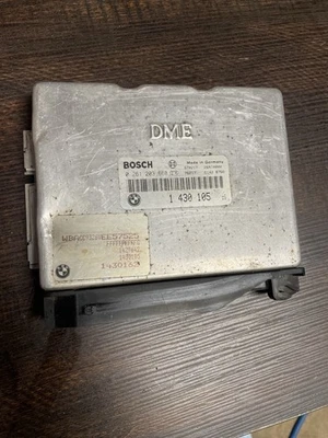 1996-1999 BMW E36 318i Z3 1.9L M44 AUTO ENGINE ECU COMPUTER DME CONTROL MODULE - Image 1 of 4