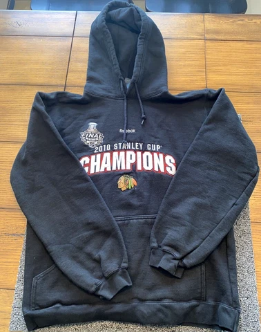 Reebok Sweatshirt 2010 Stanley Cup Championships Hood Chicago Blackhawks Men MED Cover
