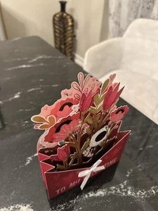 Pop-Up Card With Flowers - Envelope Included - Picture 1 of 4