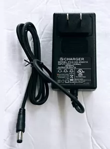Adaptador de corriente alterna/CC universal de 25 voltios cargador transformador salida de 120 V a 25,2 V - Imagen 1 de 2