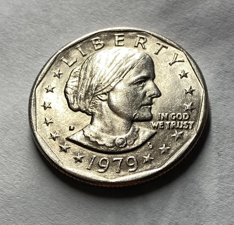 !!! RARE !!! 1979 Susan B Anthony P Blob Mint Error dollar Coin Collectible Cover