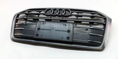 18-20 AUDI Q5 (FY 80A) FRONT CENTER GRILLE (w/ PDC) (w/o S-LINE OR ADAPT CRUISE) - Image 1 of 4