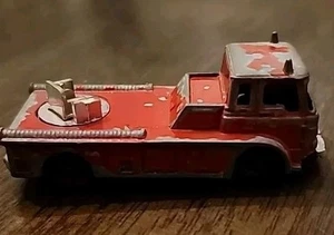 ** Rare ** Husky Simon Snorkel Red Limited Edition Diecast Firetruck 1:64 - Picture 1 of 4