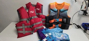 Lot of 4 Life Jackets – Disney, Hyperlite,StearnsYouth & Child Siz.USCG Approved - Picture 1 of 6