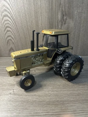 Gold Chase  1/32 Limited Edition John Deere 4440 w Cab & Rear Duals No Box - Image 1 of 4