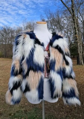 Antigo Casaco de Pele Sintética Multicolorido Salsicha Charlotte Russe Tamanho M FOFO! - Imagem 1 de 4