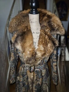  Gobelin Jacquard Kunstfell Mantel - Bild 1 von 18