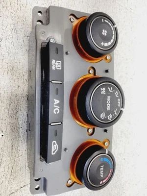 Kia Ronda 2007-2008 control manual de temperatura climatizado - 3 perillas 972501D150 Foto 1 de 4