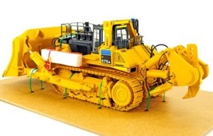Komatsu D575A SD Super Dozer Ripper - ALCOA HiMoBo 1:50 Scale Model #1009004 New - Picture 1 of 12