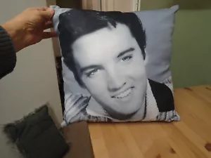 ELVIS - DOUBLE SIDED CUSHION - 45cm x 45cm - COVER CAN BE REMOVED FOR WASHING. - Imagen 1 de 6
