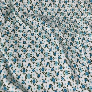vntg cotton flannel fabric 36" wide x 1/2 yd in length white w teal blue flowers - Picture 1 of 6