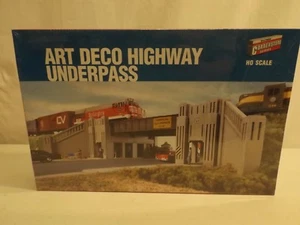 HO Walthers highway underpass, NIB - Picture 1 of 1