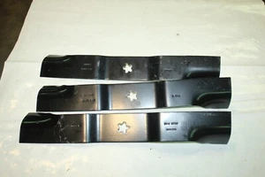 3 Pack Husqvarna Lawn Mower Blade 582760502 - Picture 1 of 3