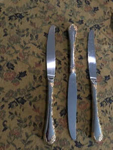 Community Oneida Golden Belle Rose Stainless Dinner Knives (3) - Picture 1 of 2