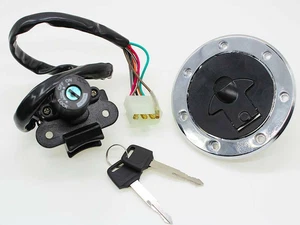 Ignition Gas Cap Cover Lock 2xkeys Set Fit For Kawasaki ZX7R ZX9R ZXR400 ZX900 - Foto 1 di 7