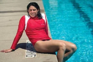 Camisa de sol Finis de manga larga para adultos - roja/blanca (mediana) - Imagen 1 de 2