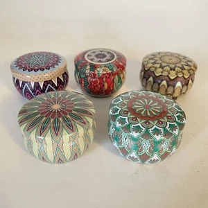 Set of 5 Scented 2.5 oz Candles in Decorative Round Tins Boho - Picture 1 of 8