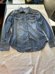 True Religion Denim Pearl Snap Button Down Shirt Women's Small - Picture 1 of 6