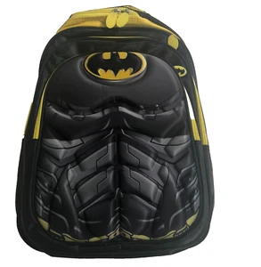 MOCHILA BATMAN DE CUERO SINTÉTICO 16 PULGADAS CON COMPARTIMENTOS CON CREMALLERA - Imagen 1 de 3