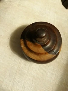 Wood Container with Lid Circular Pre-owned  - Picture 1 of 6