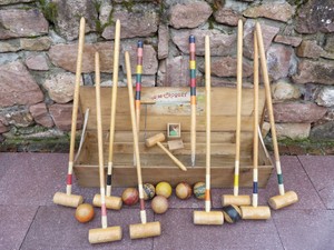 Jeu De Croquet De Table Ancien - Vintage - Occasion Pour Collectionneurs Ou Décoration
