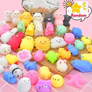 Mini Squishes x 10 - Party Bag Fillers for Kids - Squishy Fidget Toys - Foto 1 di 8