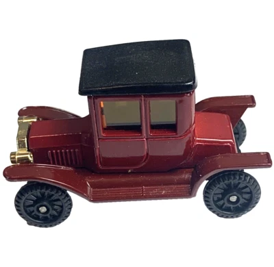Vintage Tomica 1977 Tommy Diecast Carro Vermelho Ford Type-T F11-2 - Imagem 1 de 4