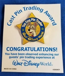 RARE Disney Pin WDW Cast Member Trading Award Top Dog Pin Trader Tramp Gold Star - Picture 1 of 2